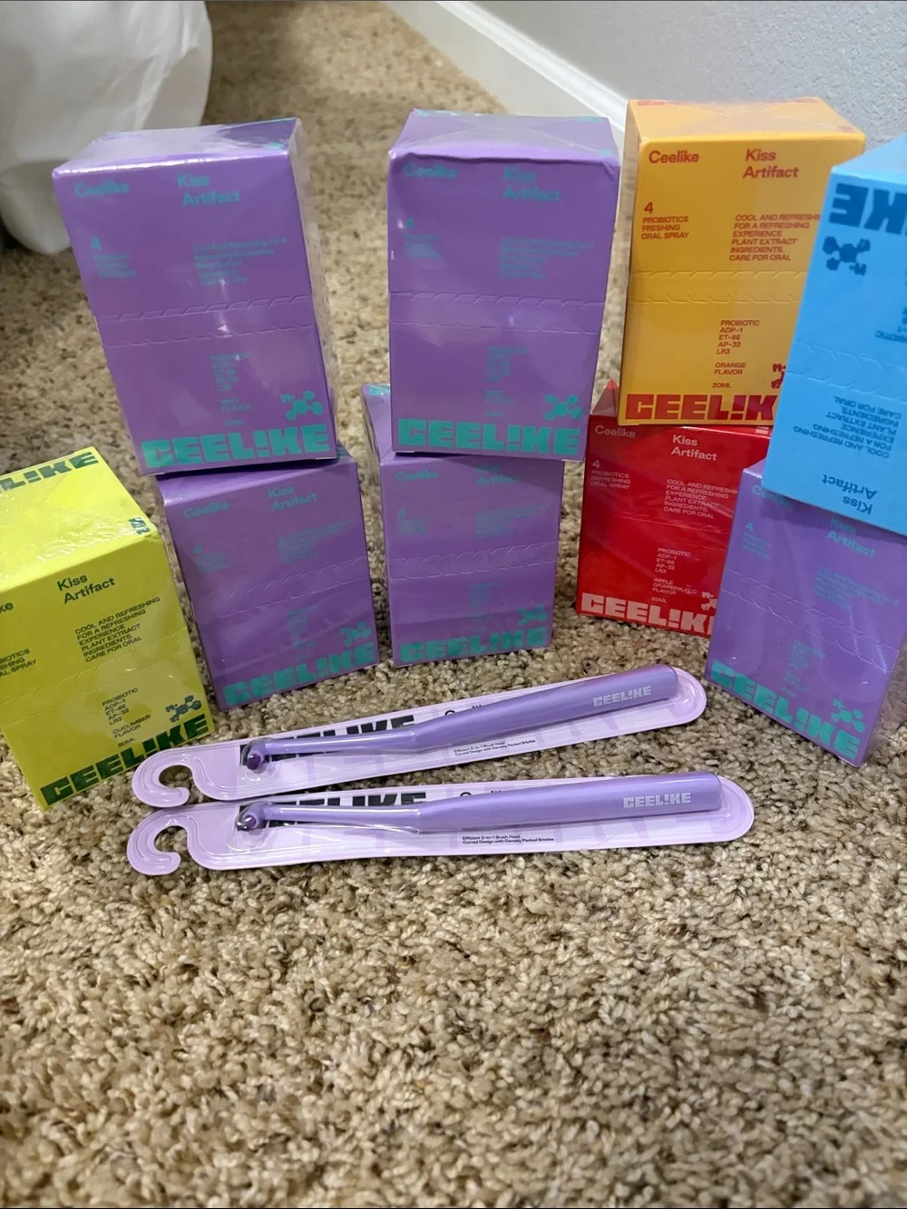 Mini breath mists
